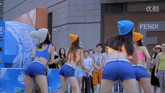 ʦ軥װ